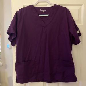 Lot of Women’s Scrubs ranging from Small to Medium excellent condition